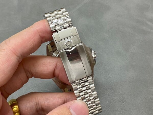 Rolex GMT-Master II “Bruce Wayne”